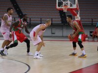 Pınar Karşıyaka başladı Olympiacos bitirdi