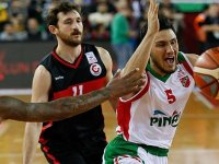 Pınar Karşıyaka Gaziantep’e teslim oldu…