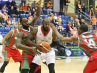 Pınar Karşıyaka İsrail'de kaybetti...