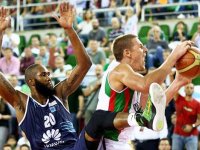 Pınar Karşıyaka, İstanbul Büyükşehir karşısında