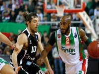 Pınar Karşıyaka, İtalya'da galibiyet arıyor