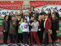 Pınar Karşıyaka, İzmir Down Sendromu Derneği'ni konuk etti