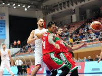 Pınar Karşıyaka ligdeki ilk galibiyetini aldı