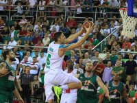 Pınar Karşıyaka lige Banvit galibiyetiyle başladı