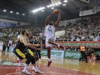 Pınar Karşıyaka öne geçtiyse de sonunu getiremedi... 