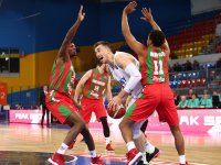 Pınar Karşıyaka Rusya'da karları eritti...