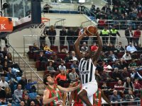 Pınar Karşıyaka, Sakarya'da üzgün...