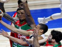 Pınar Karşıyaka, Sakarya'ya boyun eğdi...