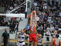 Pınar Karşıyaka Şampiyonlar Ligi'nde çeyrek finalde