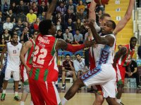 Pınar Karşıyaka seriyi Trabzon'da noktaladı