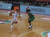 Pınar Karşıyaka, Tofaş karşısında