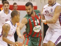 Pınar Karşıyaka Trabzon'u dağıttı