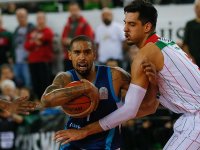 Pınar Karşıyaka, Türk Telekom'u elinden kaçırdı