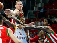 Pınar Karşıyaka yarı final peşinde