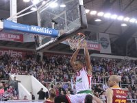 Pınar Karşıyaka'da Aslan keyfi... 