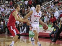 Pınar Karşıyaka'da ayrılık