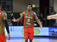 Pınar Karşıyaka'da Jones ülkesine gitti