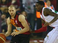 Pınar Karşıyaka'dan Arena'da Aslan avı...