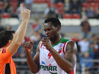 Pınar Karşıyakalı Petway bırakıyor!