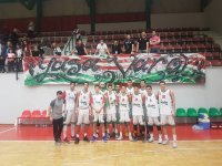 Pınar Karşıyaka'nın gençlerinden 43 fark