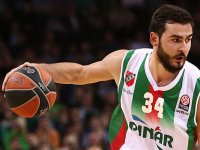 Pınar Karşıyaka'nın kaptanı Bahçeşehir Koleji'ne gitti