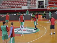 Pınar Karşıyaka'nın konuğu Eskişehir Basket