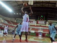 Pınar KSK ilk hazırlık maçında Uşak'ı yendi