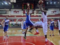 Pınar KSK, Palacios ve Gabriel'i bitirmek üzere...