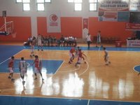 Pınar KSK'den Banvit'e 48 fark