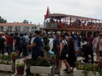 Ramazan öncesi Foça'ya akın ettiler