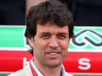 Rota Karşıyakalı antrenöre döndü...