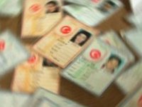 Sahte kimlikli dolandırıcılar Karşıyaka’yı mesken tuttu