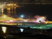 Salona giremeyen binlerce taraftar TV'de izleyip Kaf Kaf çekti... 