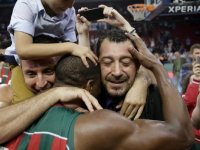 Sarıca: Hayallerimizin peşinden koştuk. Bu takım tarih yazıyor