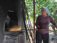 Seferihisar'da Ata Ekmeği ve Armola Şenliği