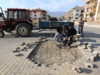 Selçuk'ta yol düzenleme ve onarımlarda ''dur durak yok''