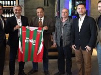 Selim Yaşar’dan KSK Müzesi’ne destek