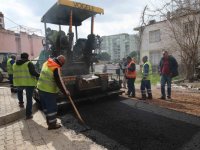 Şemikler ve Fikri Altay mahallelerine asfalt yama ve kaplama