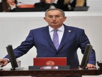 Sertel: Binlerce öğretmen ''öğretmek'' için bekliyor