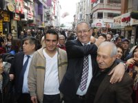 Sertel, Karşıyaka'da CHP'liler ile buluştu başkan Akpınar'ı ziyaret etti