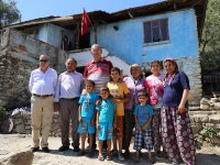 Sertel, şehit ailelerini bayramda da yalnız bırakmadı