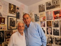 Sertel’den 90 yıllık çınara ziyaret