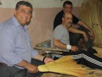 Sındır: ''vergiler esnafımızın belini büküyor!''