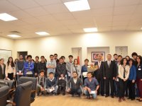 Son paralarını burs olarak dağıttılar