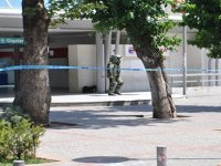 Şüpheli paket İZBAN seferlerini durdurdu...