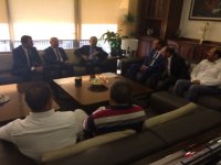 Taksi-dolmuş esnafı Başkan Kocaoğlu'nu ziyaret etti