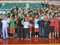 Taraftardan Pınar Karşıyaka'ya moral ziyareti...