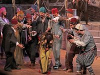 Tiyatro 'oscarları' Karşıyaka'da sahiplerini bulacak