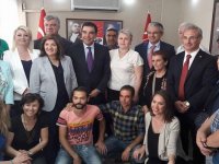 Toprak CHP Karşıyaka'yı ziyaret etti...