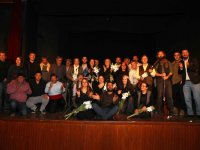 Türkiye’nin ilk köy tiyatrosunda Mungan’ın eserini köy halkı sergiledi